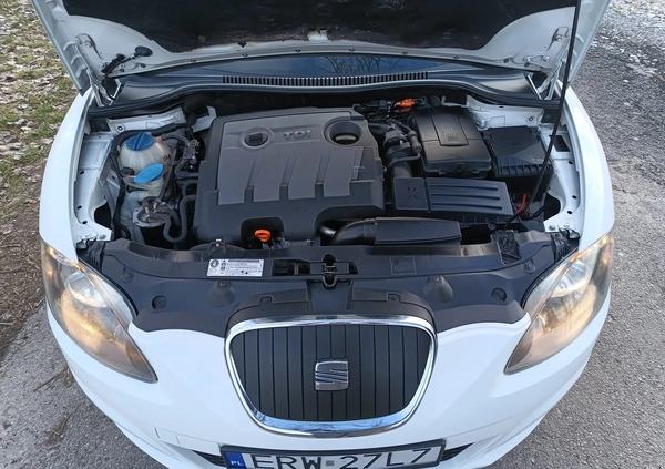 Seat Leon cena 17900 przebieg: 338500, rok produkcji 2010 z Łomianki małe 121